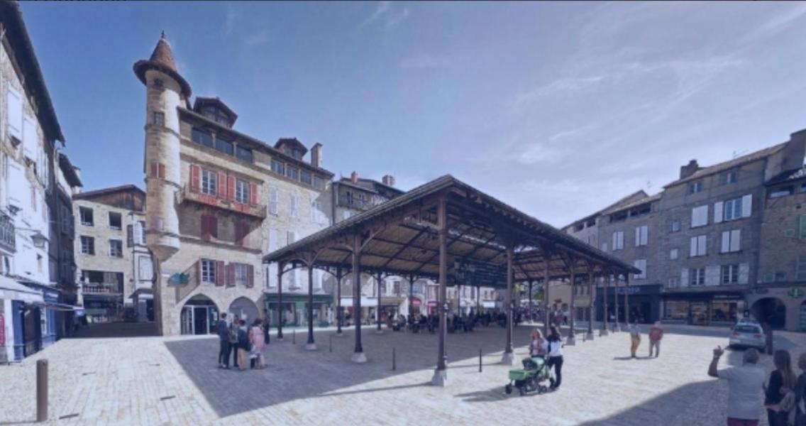 Studio De La Halle. *